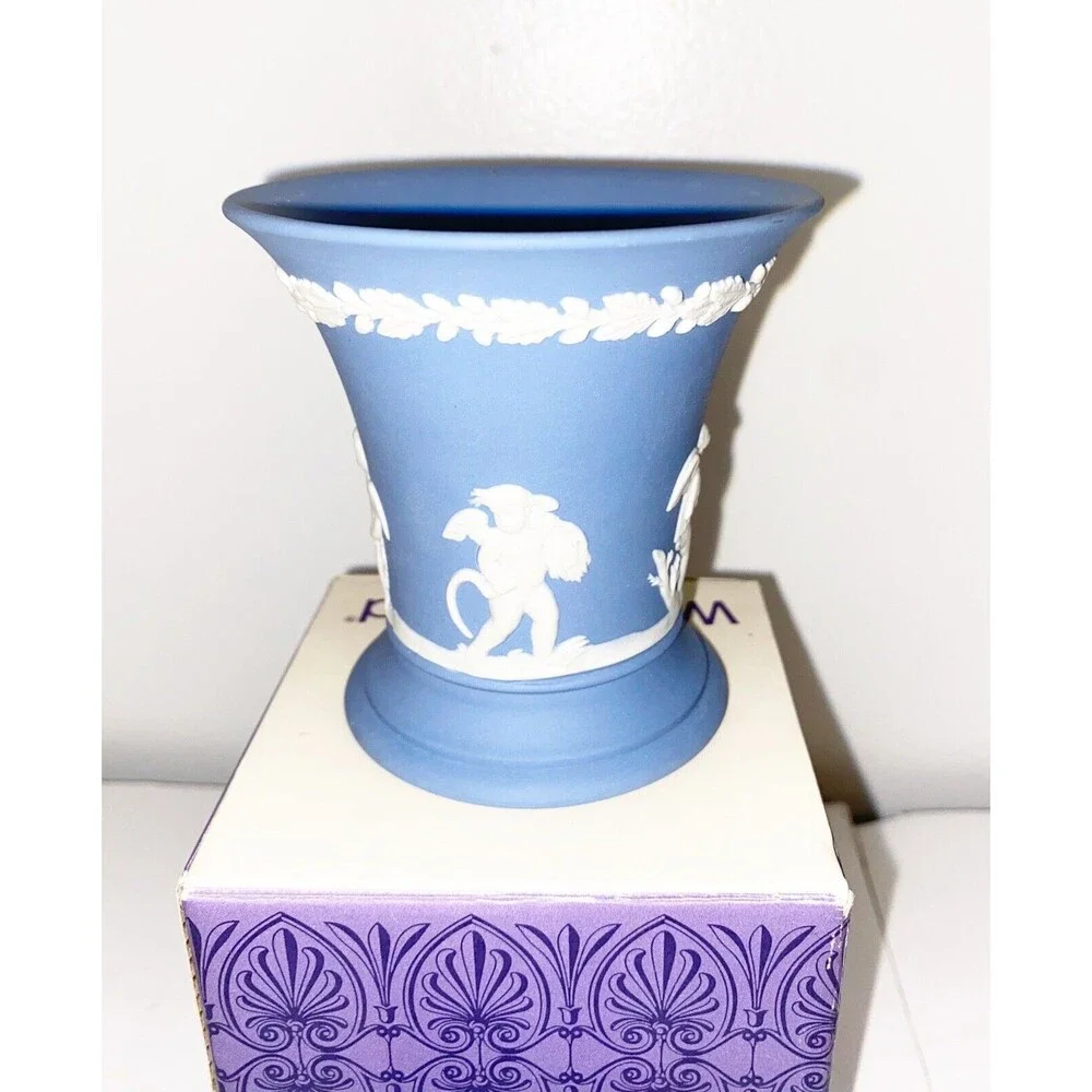 Vintage Wedgwood Jasper Posy Pot Four Seasons Cupids Posy Vase